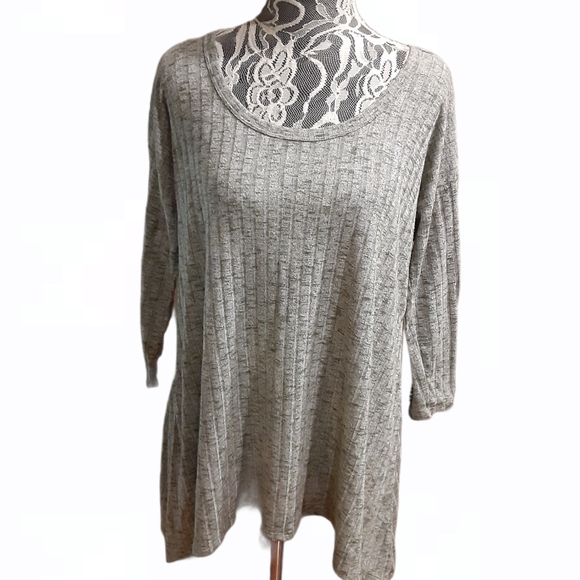 new directions Sweaters - New Directions Sweater🌹Like New